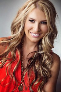 59707-rachelauthorheadshot